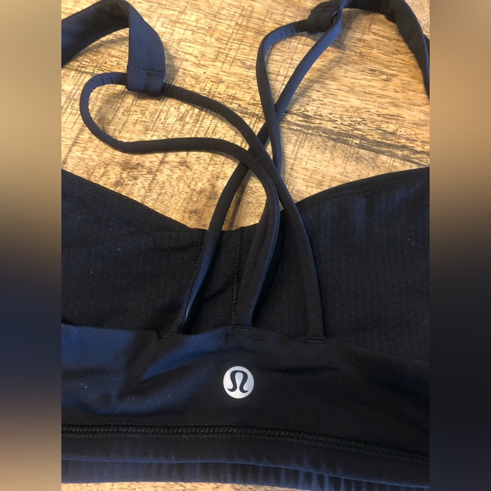 Lululemon Free To Be Bra